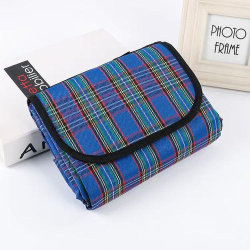 Outdoor picnic mat, spring outing mat, waterproof and moisture-proof mat, polyester checkered fabric, beach mat, folding mat, camping tent mat
